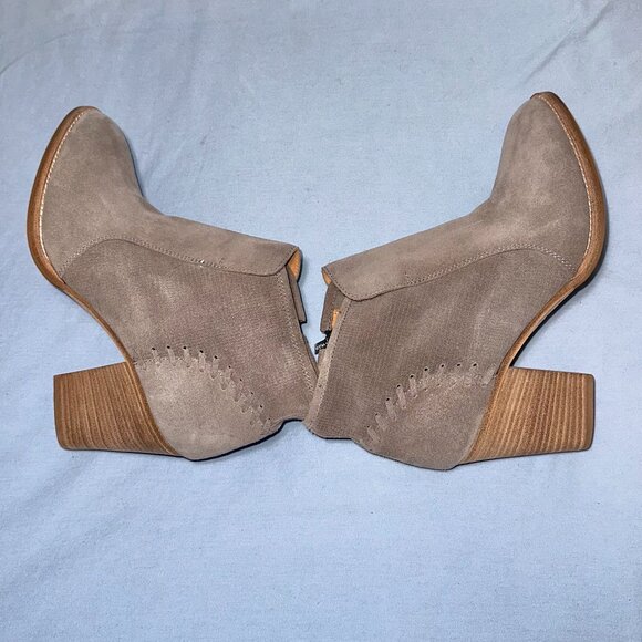 Aquatalia Lia Gray Booties (Grey) - Picture 4 of 9